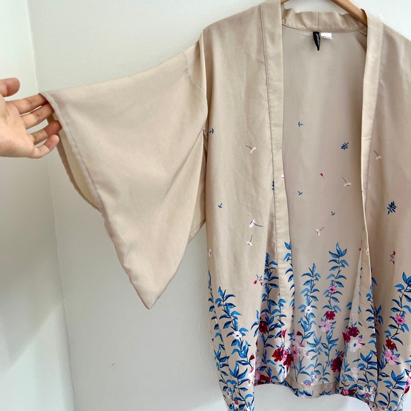 Bohemian Printed Floral Kimono Jacket Open Cardigan Cream Pink Blue Cropped Cape - Picture 5 of 9